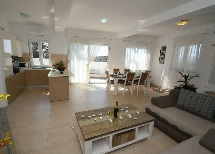 דירה Libra With Sea View *