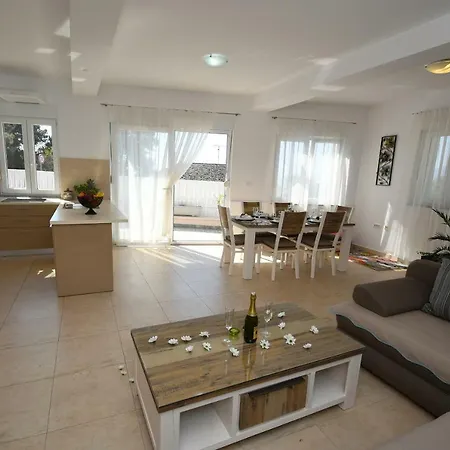 Appartement Libra With Sea View *