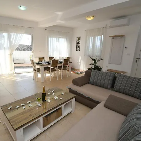 Apartment Libra With Sea View *